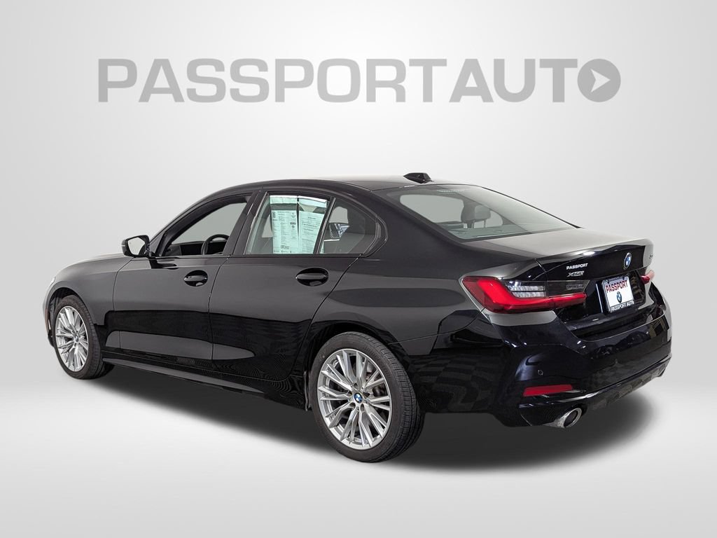 Used 2023 BMW 330i xDrive Sedan w/ Premium Package AWD/4WD image 3