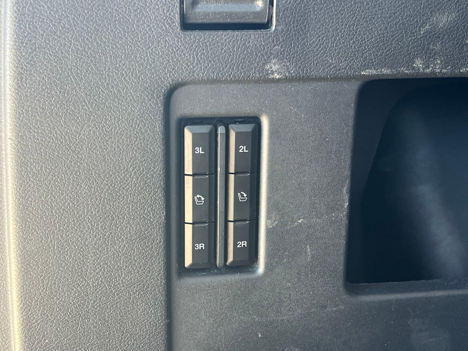 Used 2024 Ford Expedition Max XLT image 17