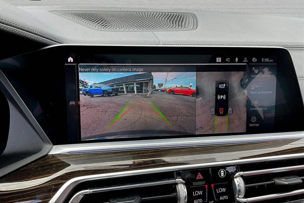Used 2021 BMW X6 sDrive40i w/ Executive Package RWD image 14