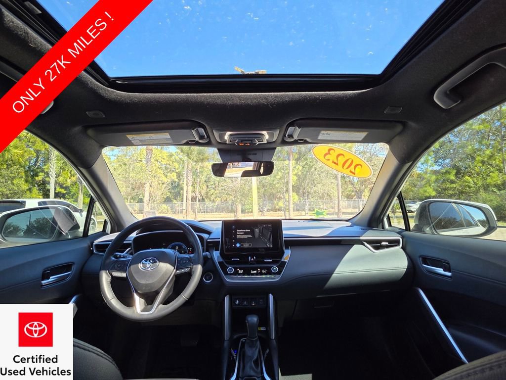 Used 2023 Toyota Corolla Cross XSE w/ Convenience Package image 4