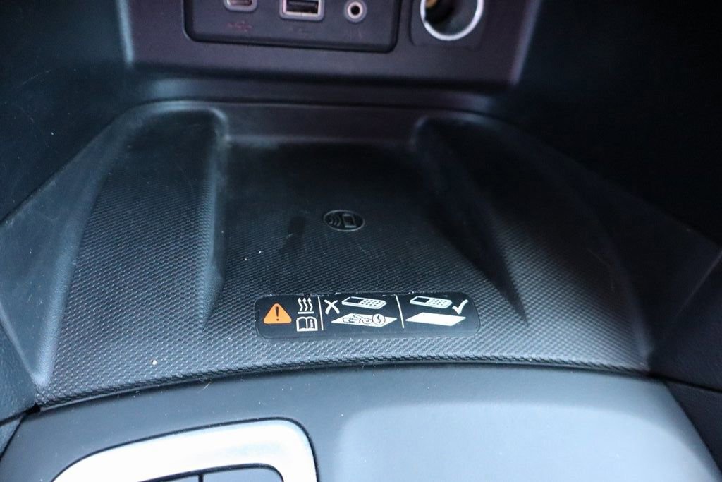 Used 2020 Chevrolet Equinox Premier w/ Premier Redline Edition image 14