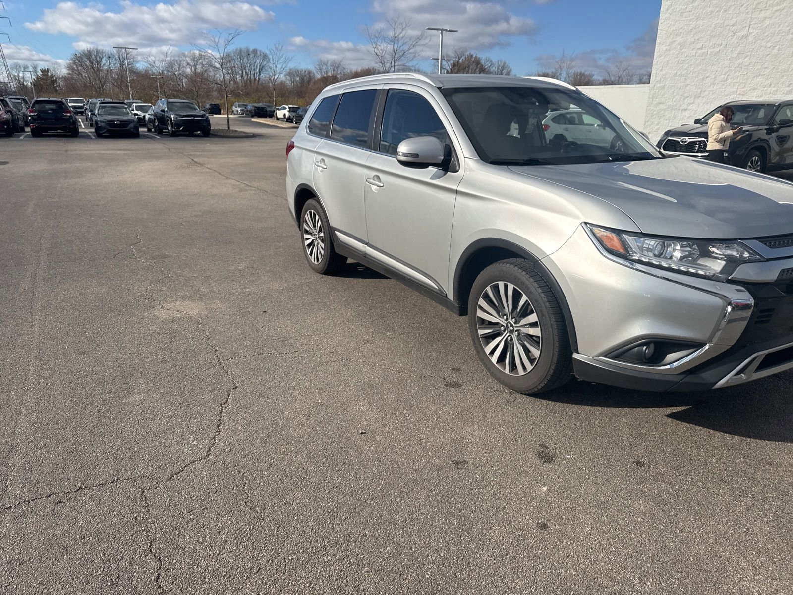 Used 2020 Mitsubishi Outlander AWD image 5
