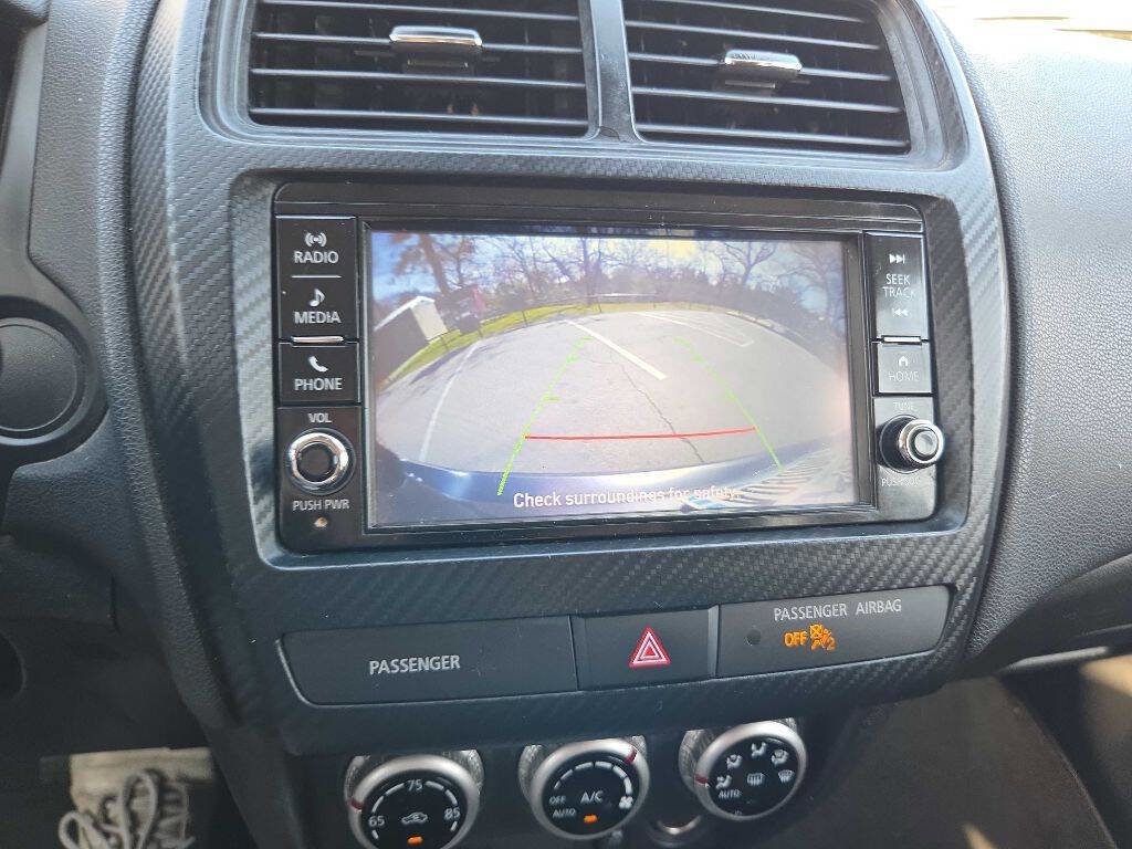 Used 2021 Mitsubishi Outlander Sport ES image 29