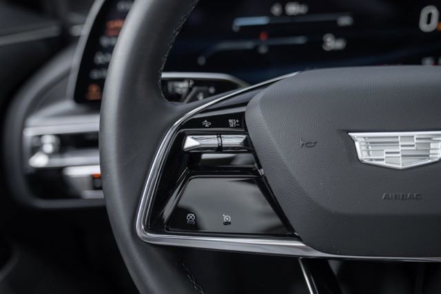 Used 2024 Cadillac Lyriq Tech RWD image 30