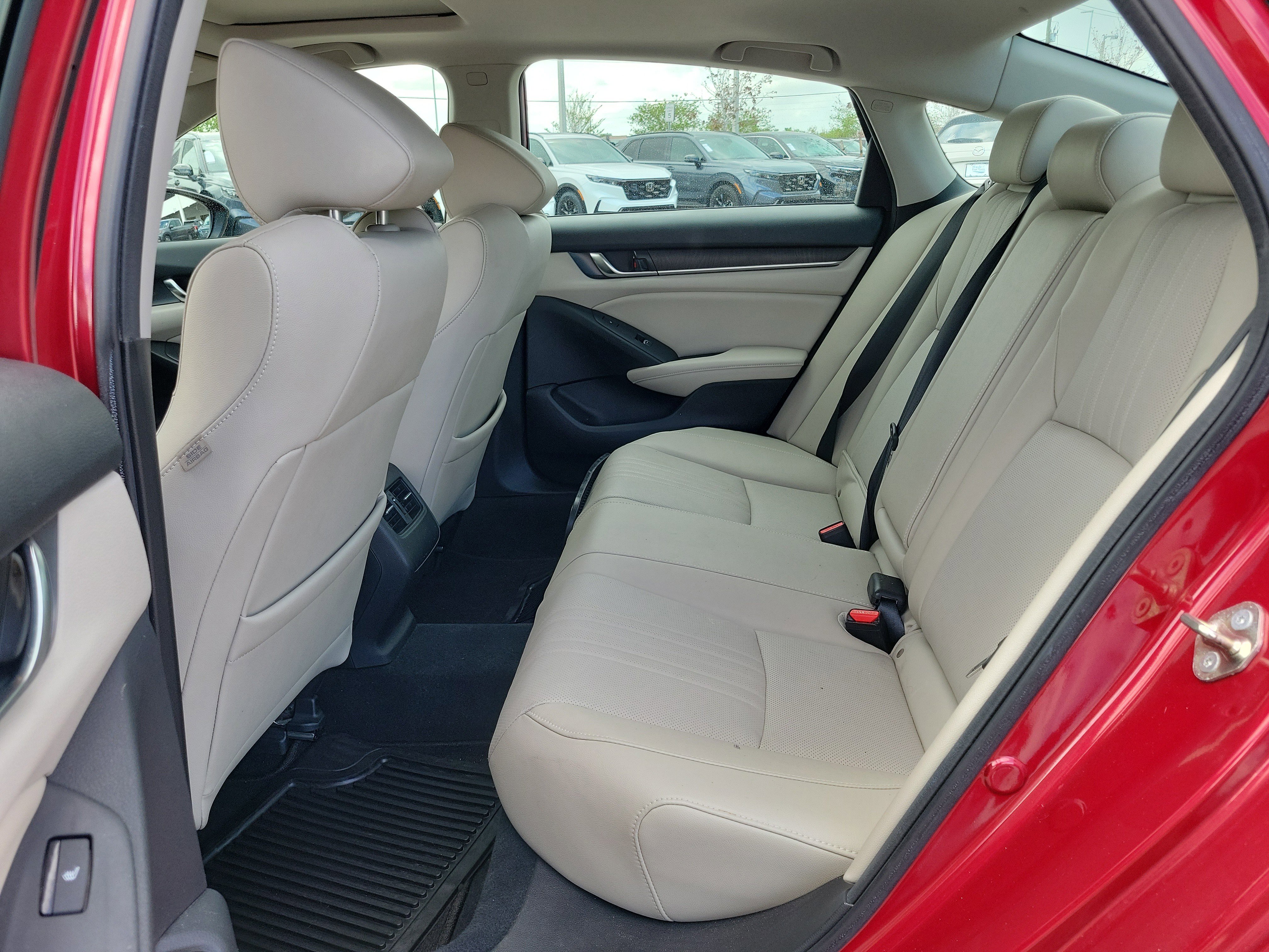 Used 2019 Honda Accord Touring image 13