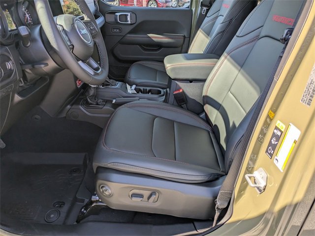 New 2026 Jeep Wrangler Unlimited Rubicon w/ Xtreme 35 Tire Package image 13