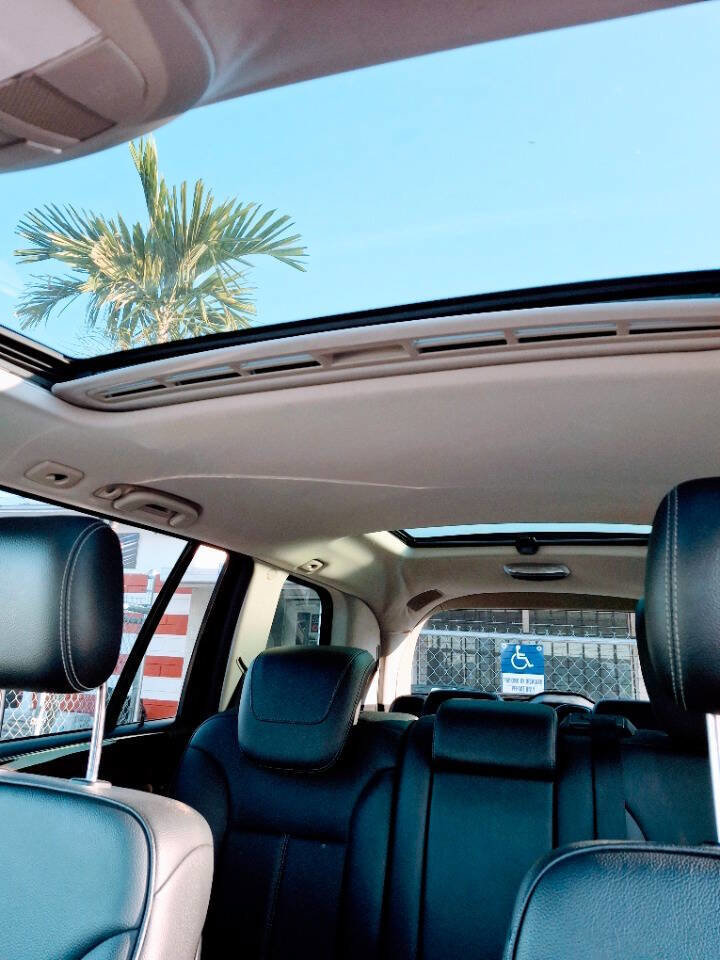 Used 2012 Mercedes-Benz GL 450 4MATIC w/ Premium 1 Pkg image 11