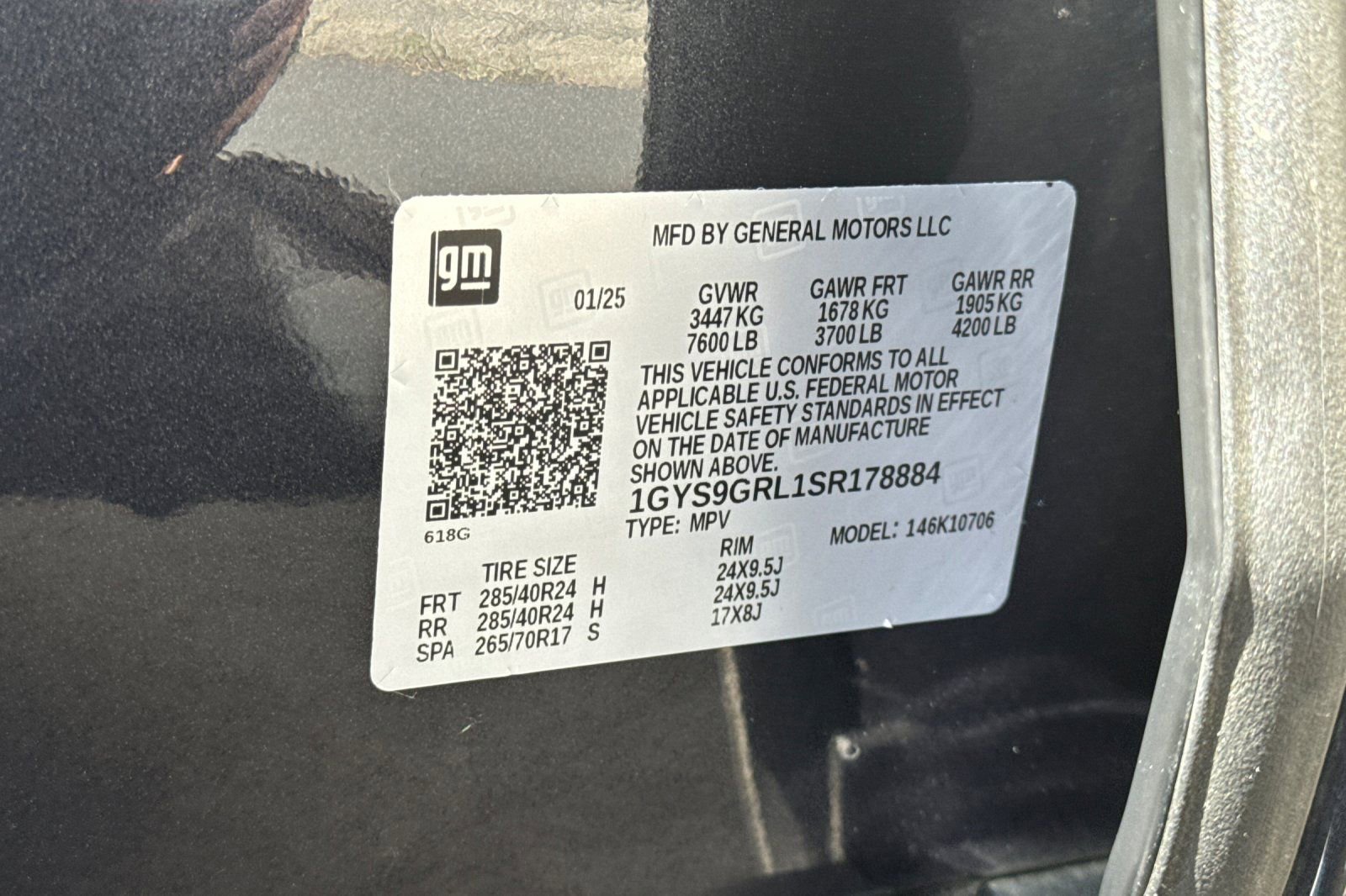 Certified 2025 Cadillac Escalade Sport Platinum AWD/4WD image 39