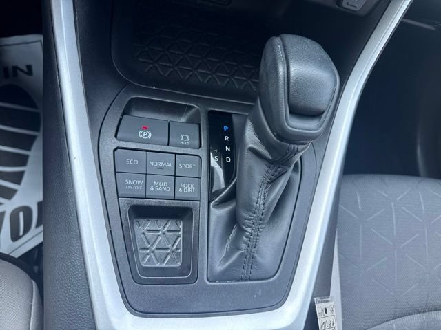 Used 2023 Toyota RAV4 XLE w/ Convenience Package AWD/4WD image 18