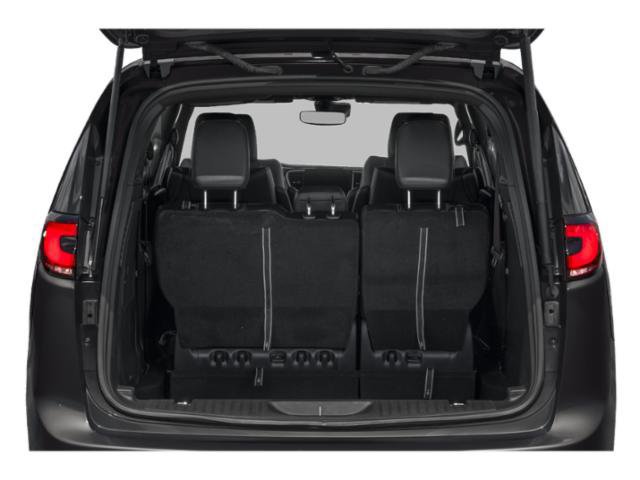 Used 2025 Chrysler Pacifica Select w/ Uconnect Theater Family Group image 10