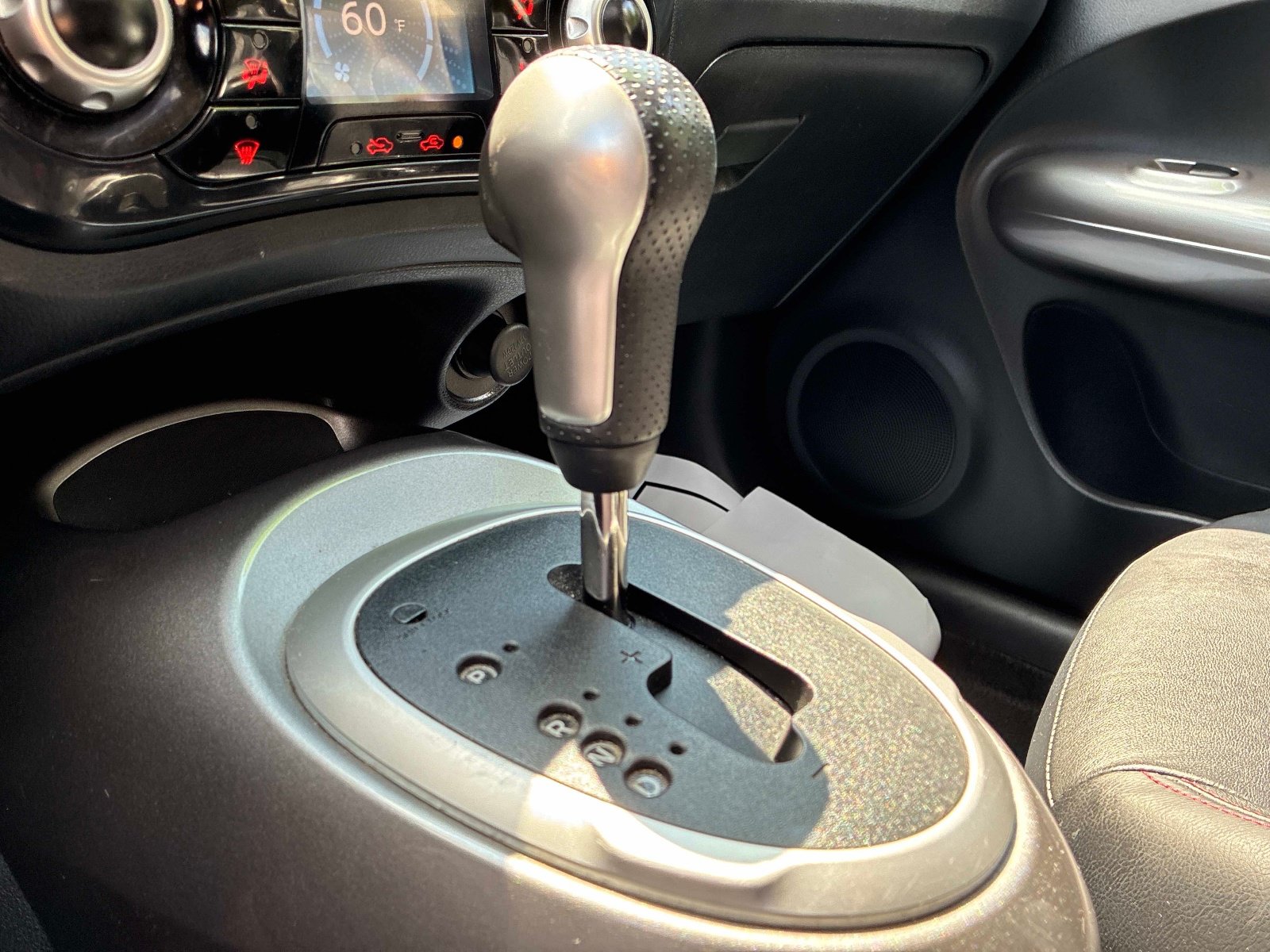 Used 2012 Nissan Juke SL AWD/4WD image 29