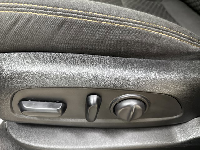 Used 2020 GMC Terrain SLE w/ Driver Convenience Package image 25