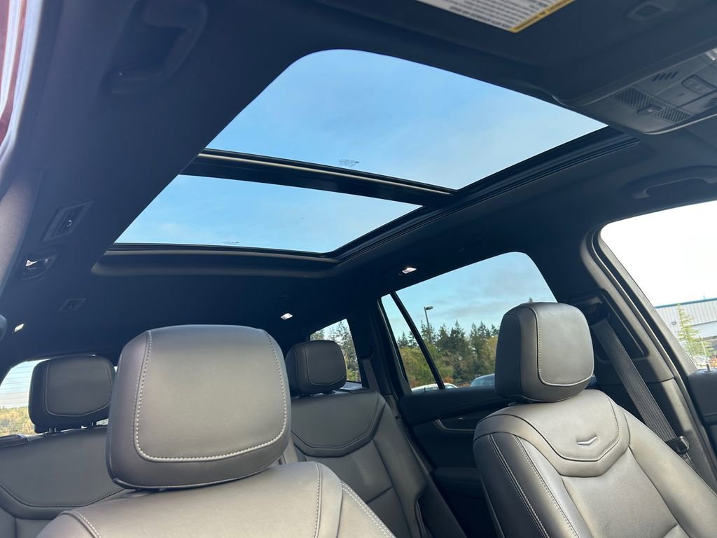 Used 2024 Cadillac XT6 Sport w/ Technology Package image 27