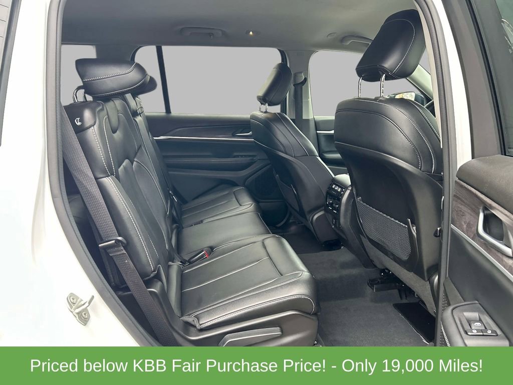 Used 2024 Jeep Grand Cherokee L Limited image 15
