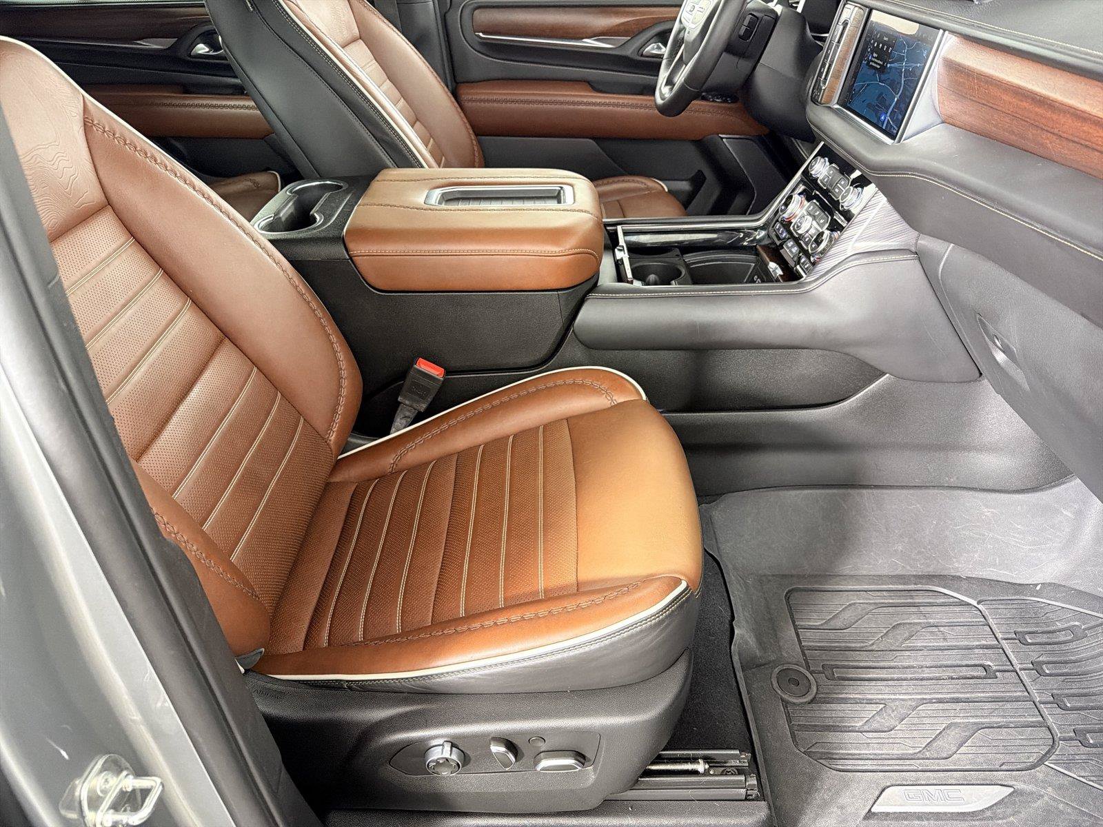 Certified 2024 GMC Yukon Denali Ultimate AWD/4WD image 11