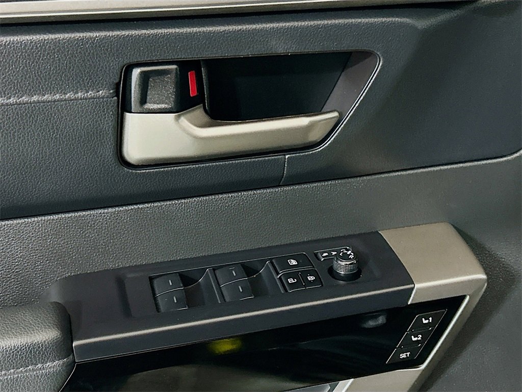 Used 2025 Toyota Tundra Limited image 16