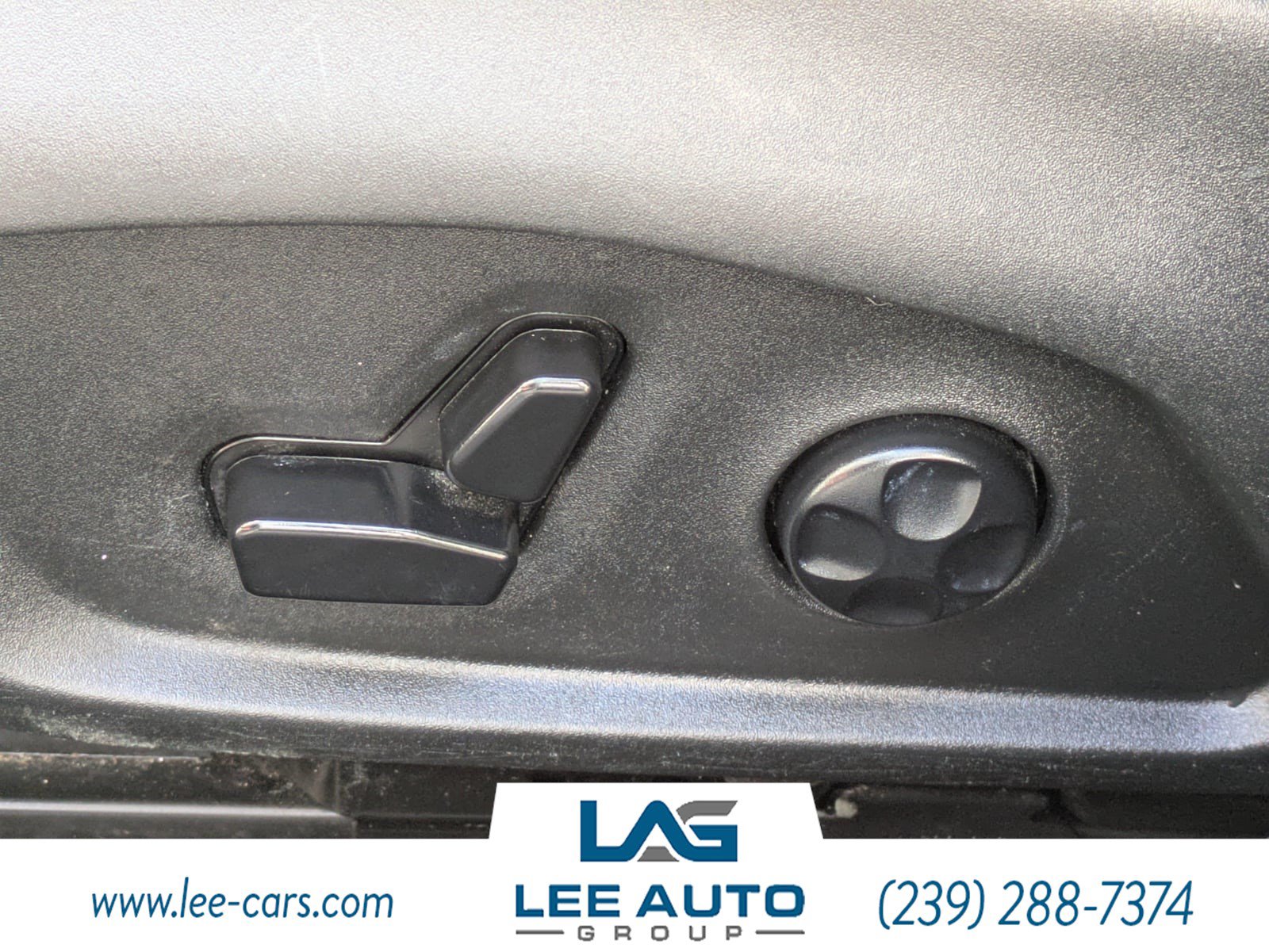 Used 2017 Jeep Compass Trailhawk w/ Leather Interior Group AWD/4WD image 17