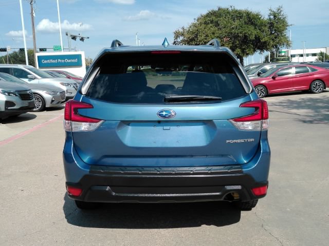 Used 2020 Subaru Forester Premium AWD/4WD image 7