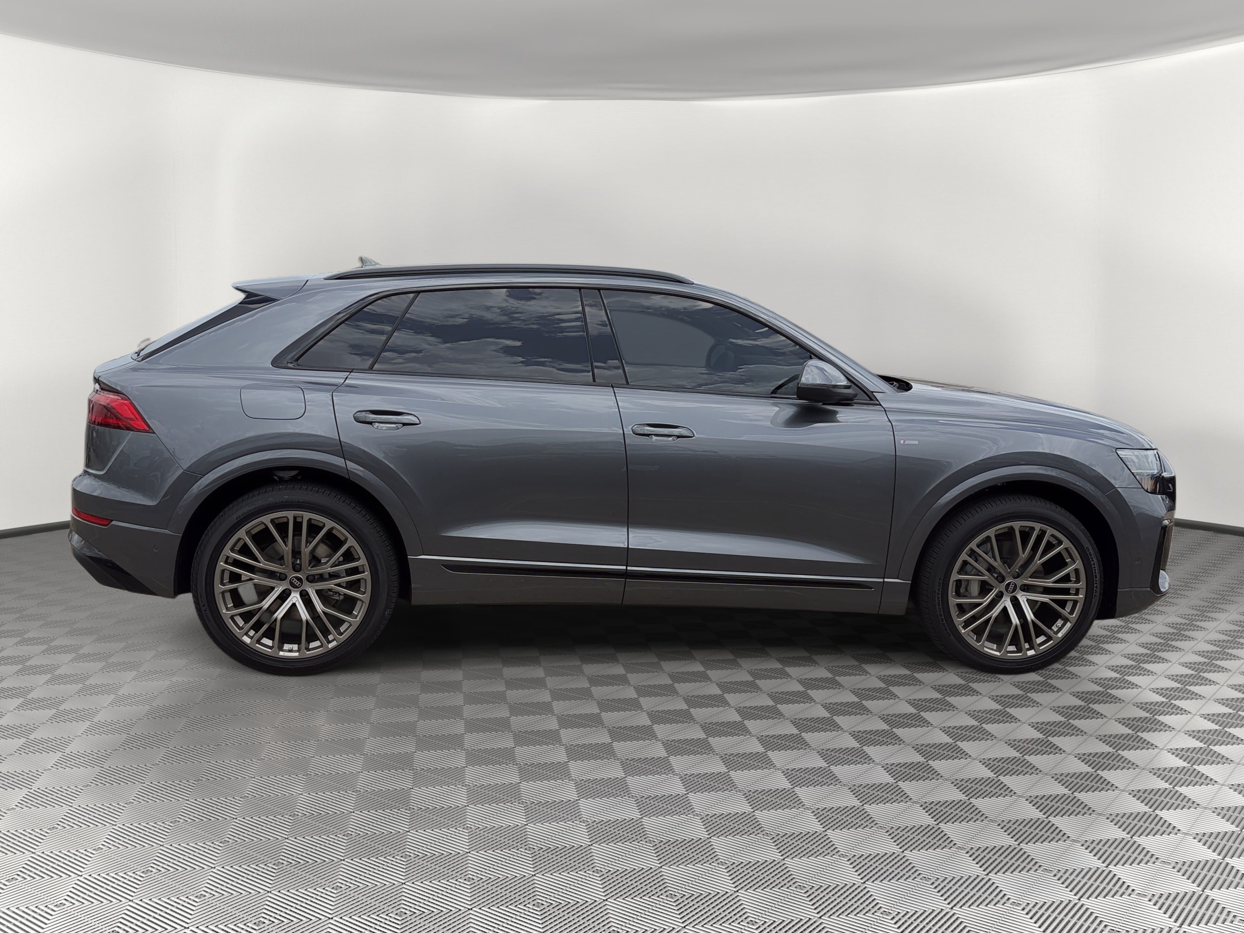 New 2027 Audi Q8 Prestige AWD/4WD image 8