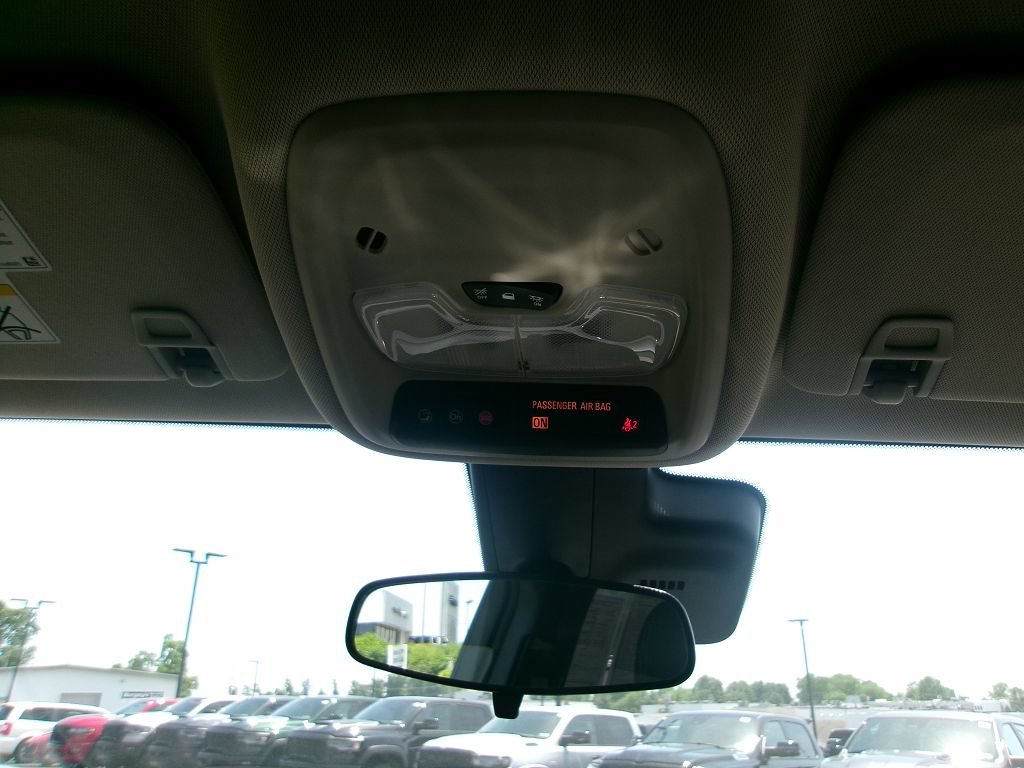 Used 2025 Buick Encore GX Preferred w/ Comfort Package FWD image 19