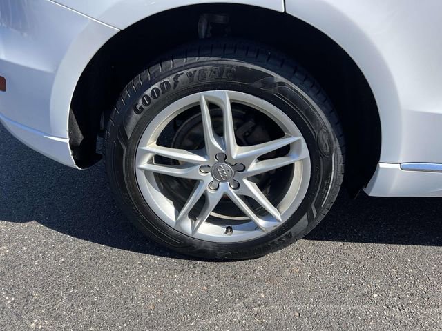 Used 2017 Audi Q5 2.0T Premium Plus w/ Technology Package image 10
