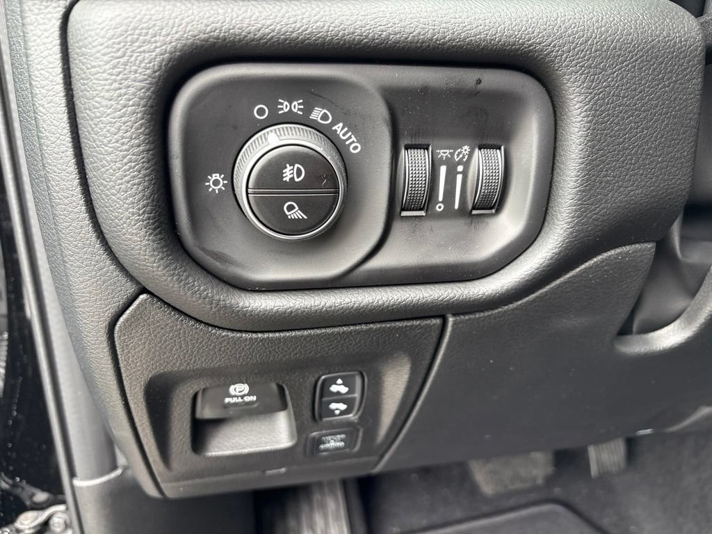 New 2026 RAM 1500 Laramie w/ Night Edition AWD/4WD image 13