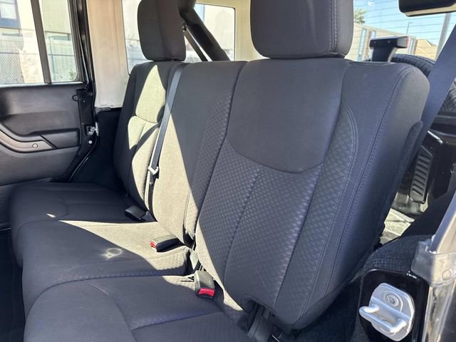 Used 2013 Jeep Wrangler Unlimited Sport image 15