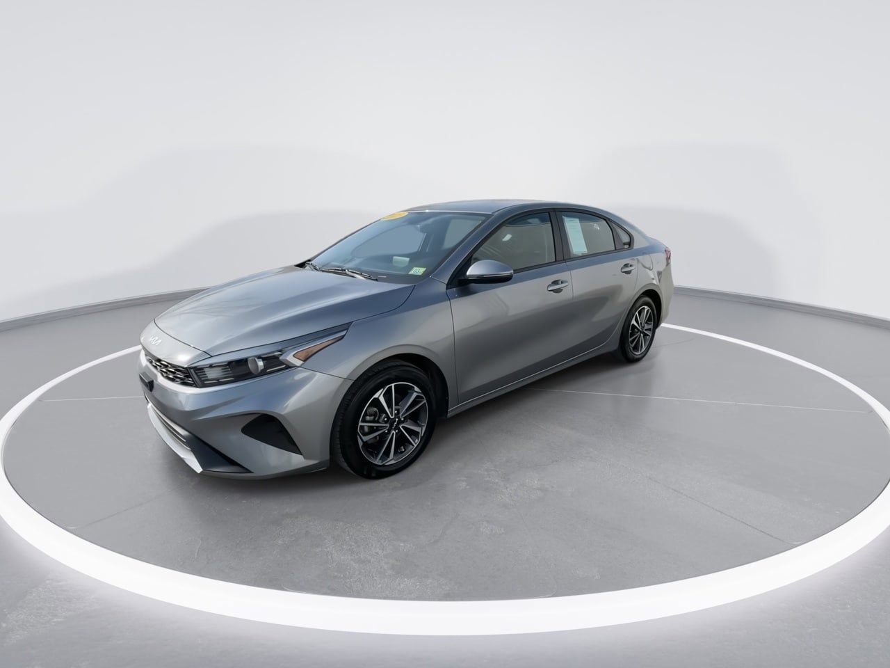 Used 2023 Kia Forte LXS w/ LXS Technology Package FWD image 9