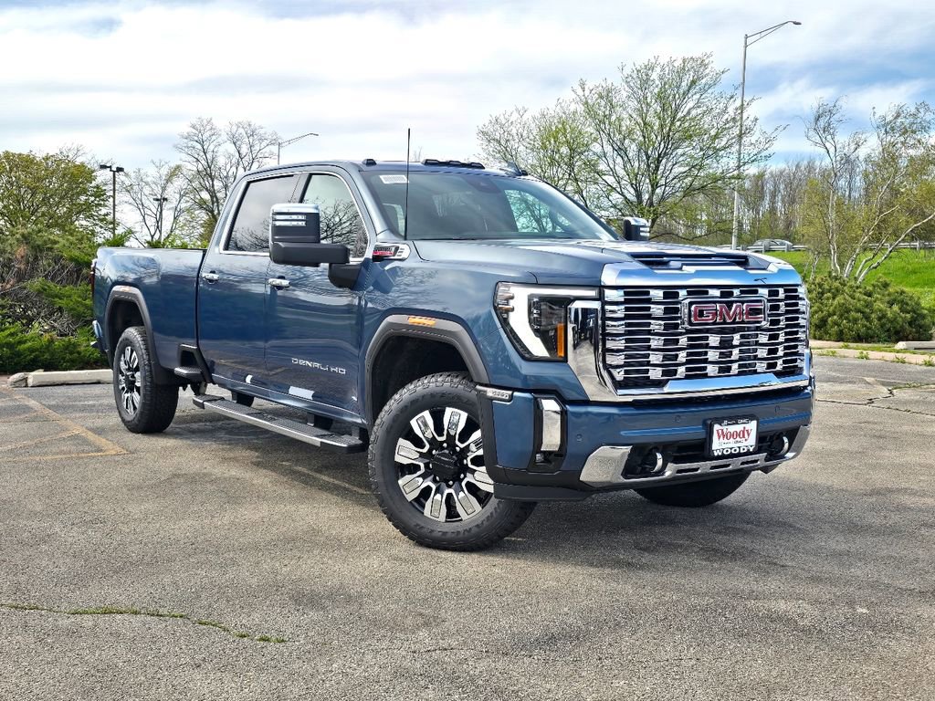 New 2026 GMC Sierra 2500 Denali w/ Denali Reserve Package AWD/4WD image 2