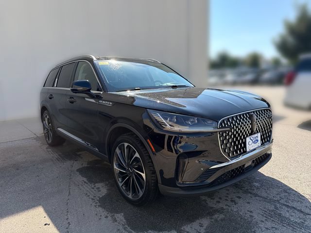 New 2026 Lincoln Aviator Reserve AWD/4WD image 3