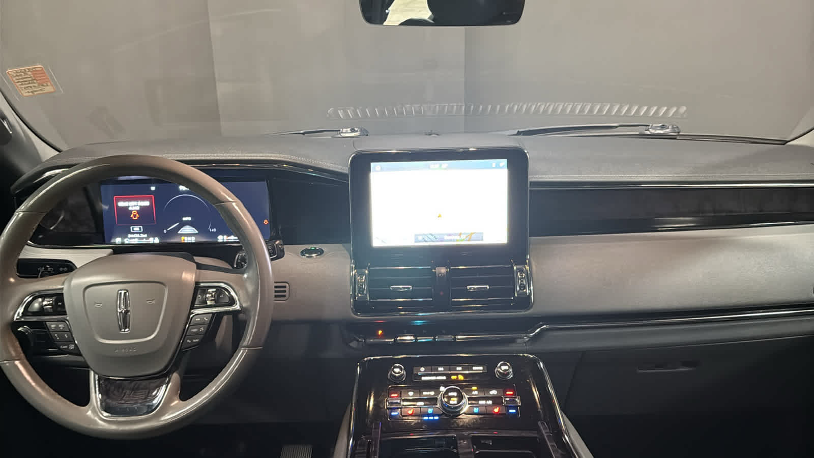 Used 2020 Lincoln Navigator Reserve w/ Equipment Group 208A Reserve AWD/4WD image 29