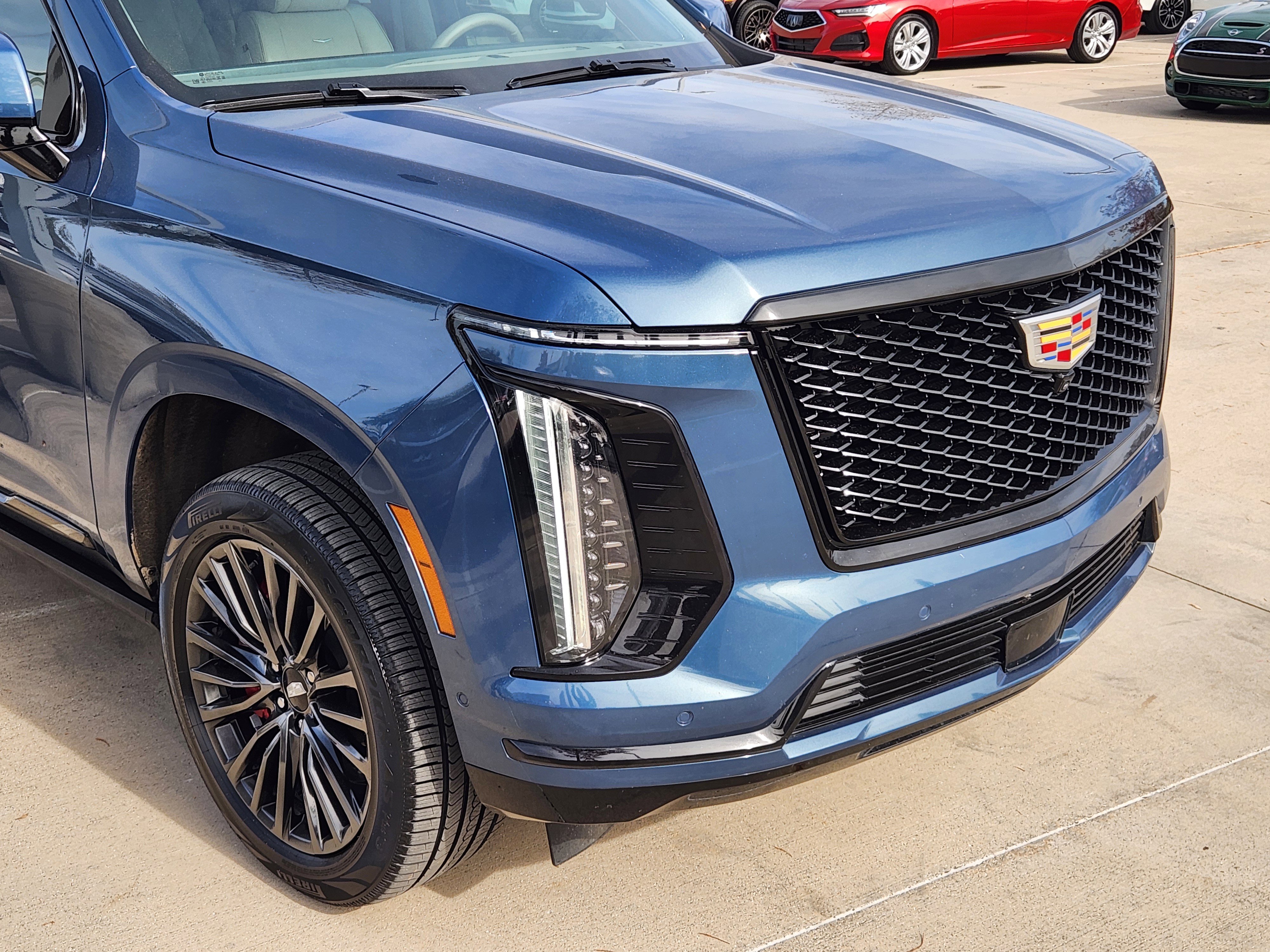 Used 2025 Cadillac Escalade ESV Sport Platinum image 7