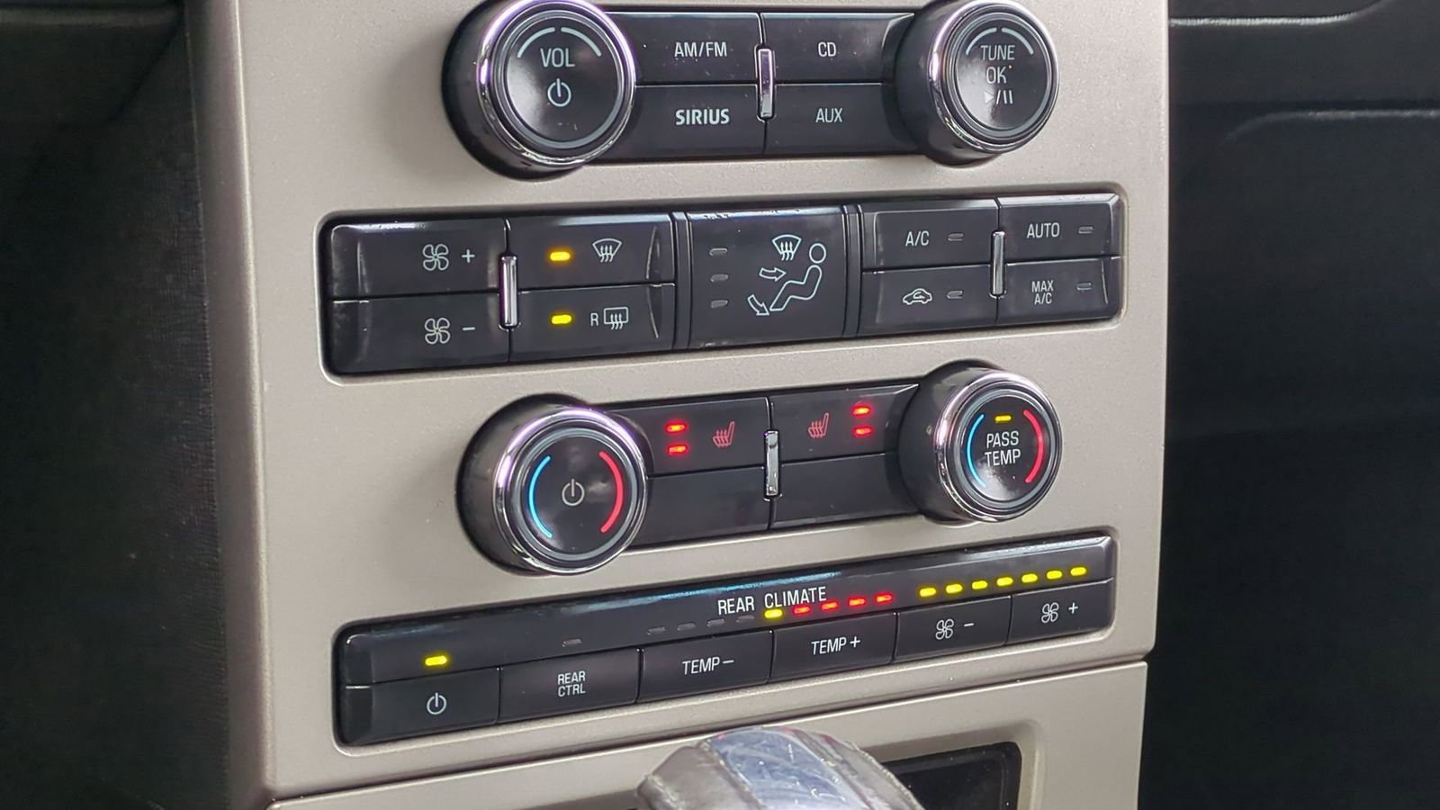 Used 2010 Ford Flex SEL image 30