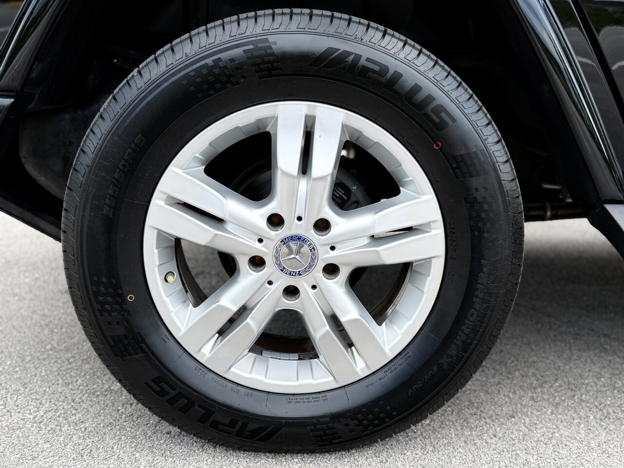 Used 2010 Mercedes-Benz G 550 image 34