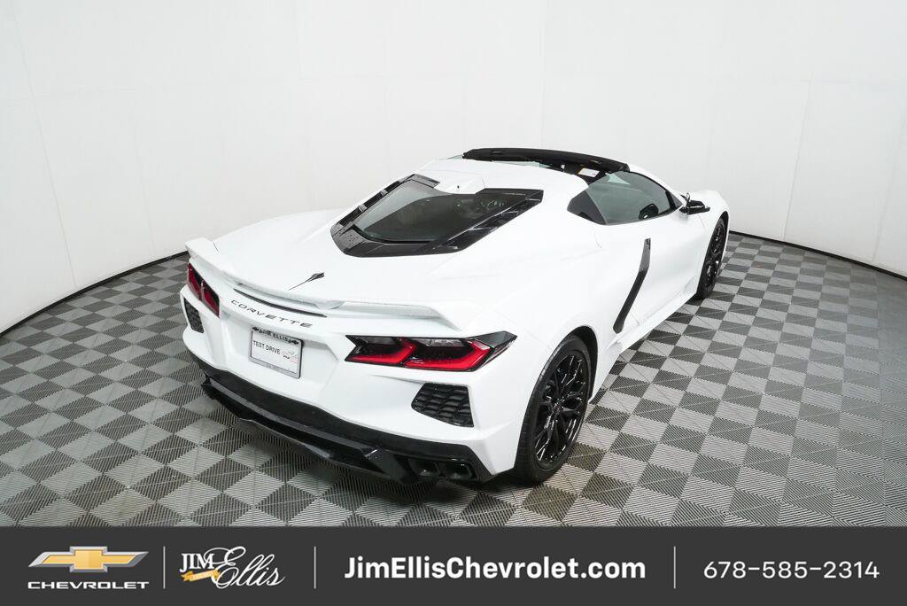 Used 2024 Chevrolet Corvette Stingray Preferred Cpe w/ Z51 Performance Package RWD image 23