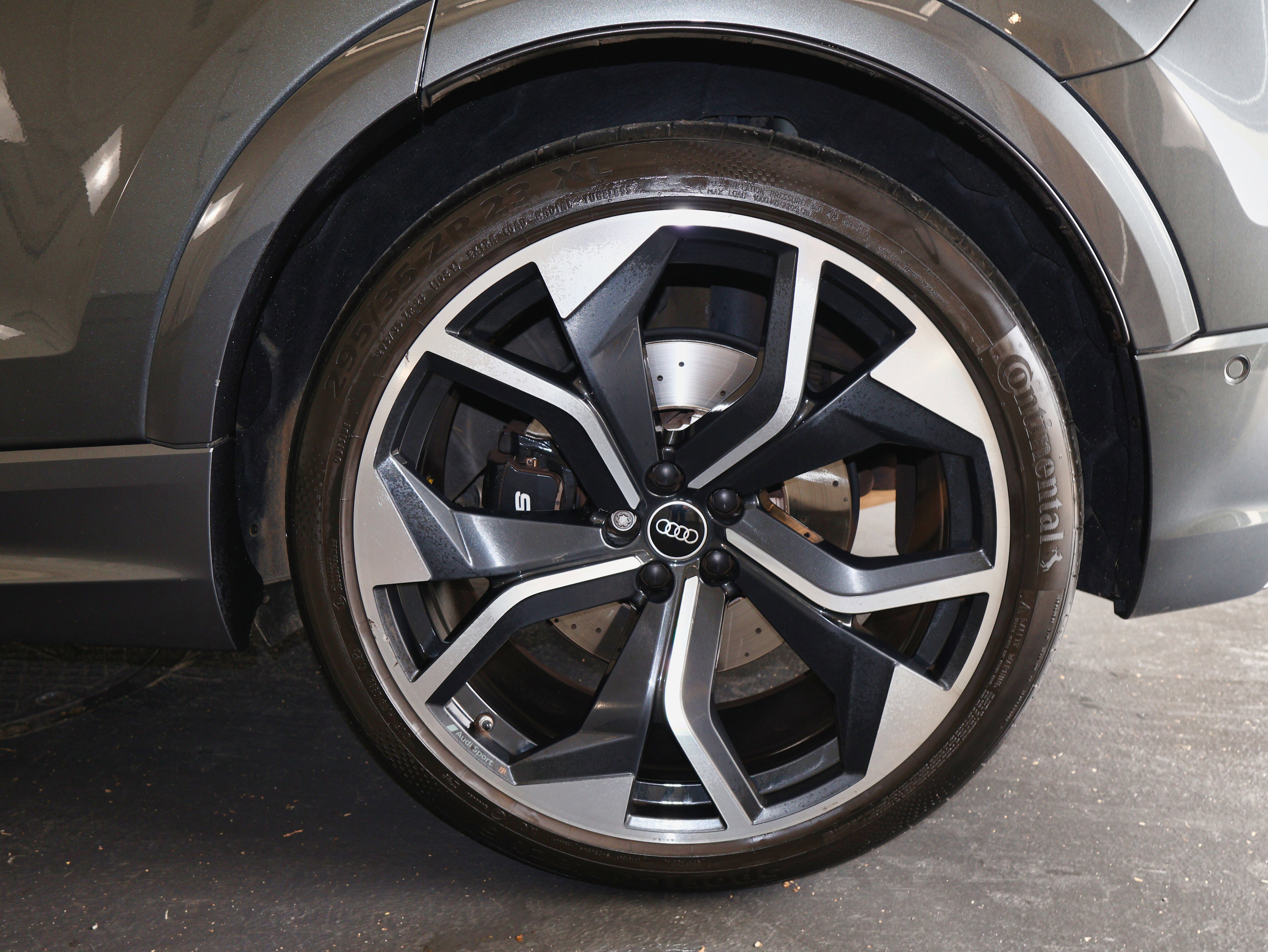 Used 2022 Audi RS Q8 w/ Black Optic Package image 62