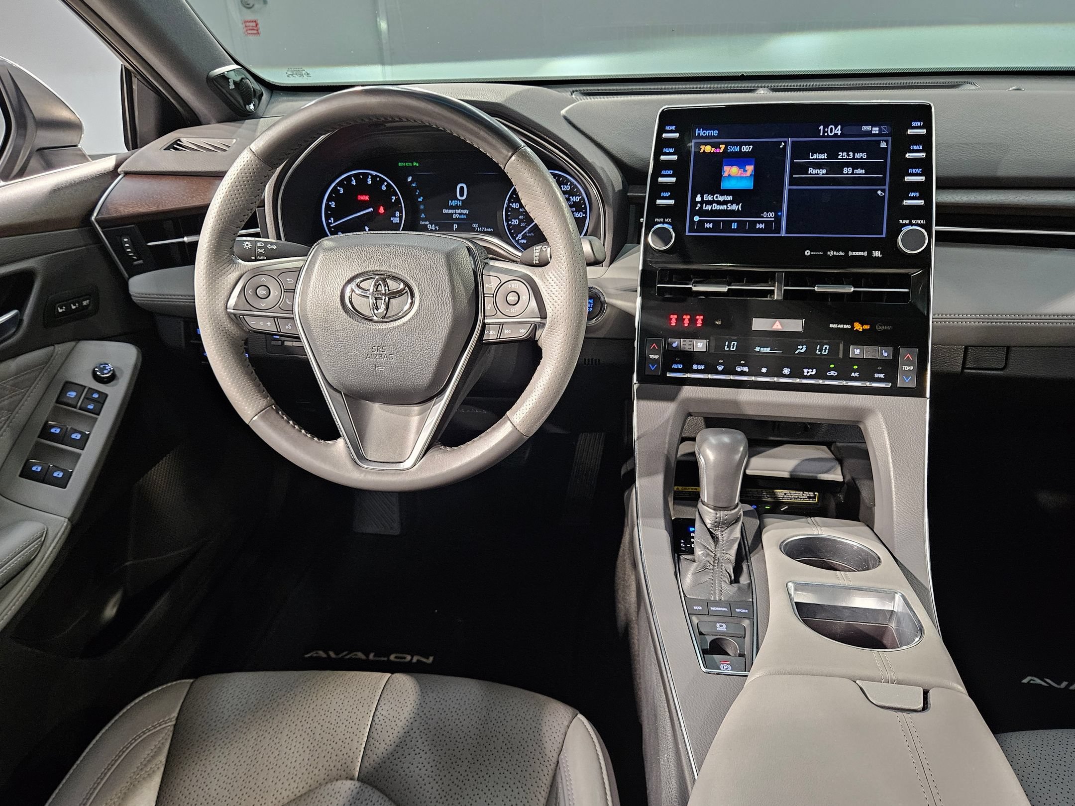 Used 2021 Toyota Avalon Limited w/ Advanced Safety Package FWD image 9