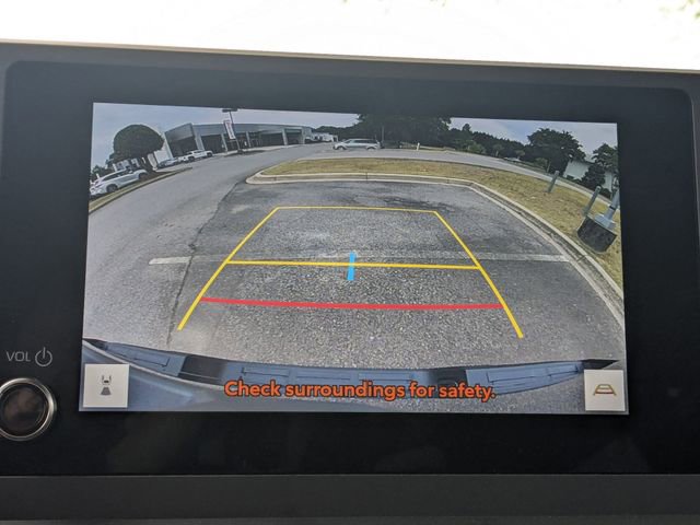 Certified 2025 Toyota Tacoma SR5 AWD/4WD image 22