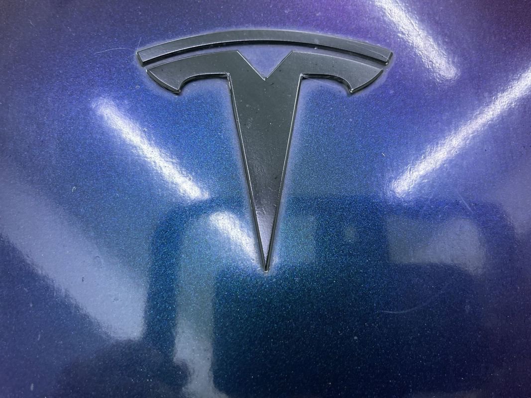 Used 2018 Tesla Model 3 Performance image 12