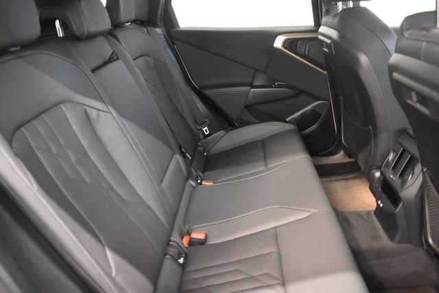 Used 2025 BMW X3 xDrive30i AWD/4WD image 17