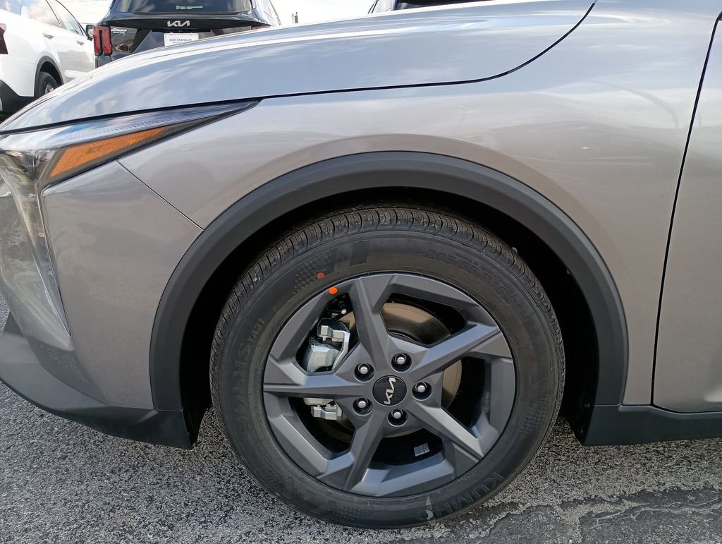 Used 2025 Kia K4 FWD image 16