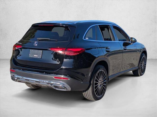 Certified 2025 Mercedes-Benz GLC 300 image 3