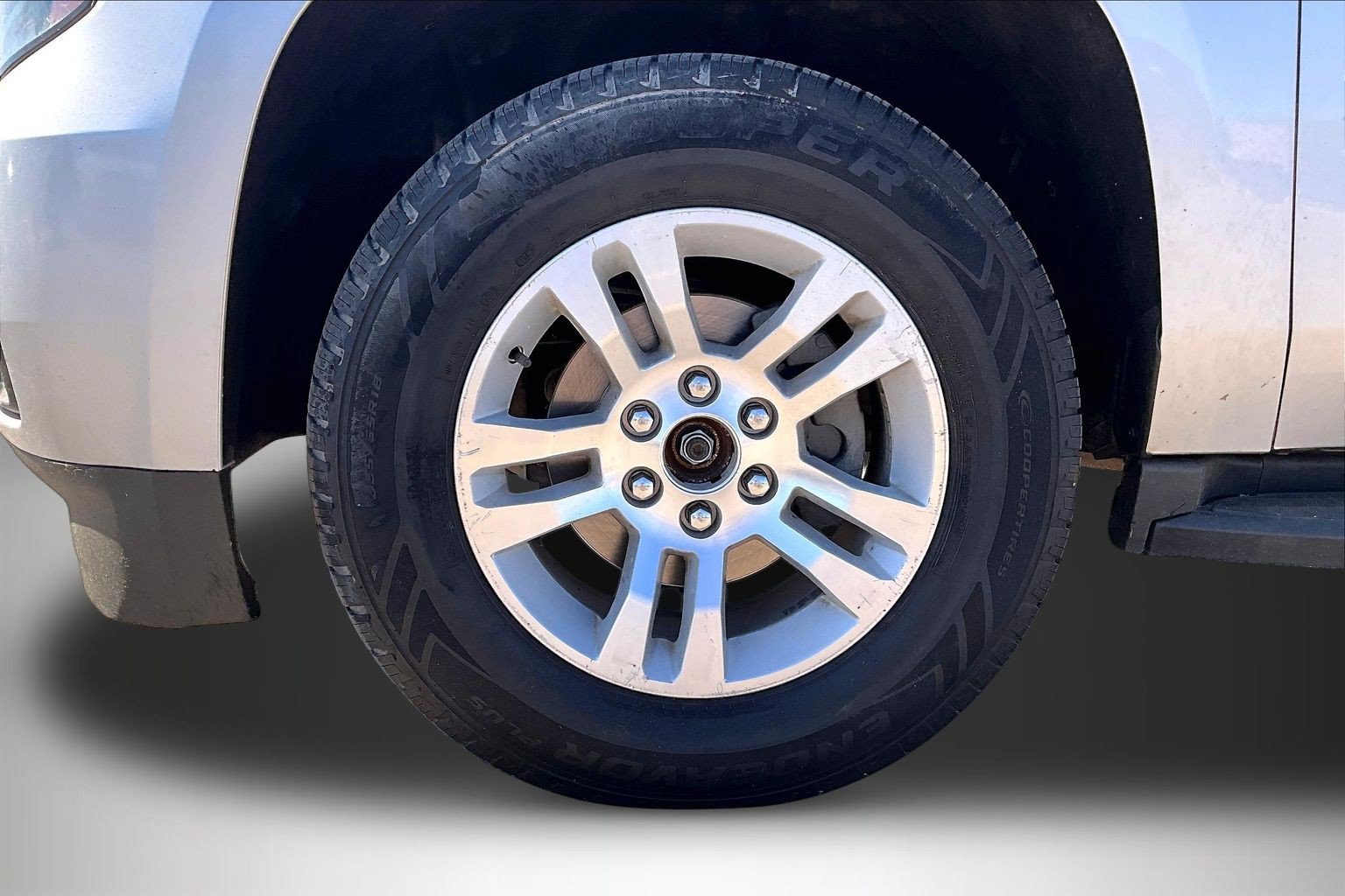 Used 2019 Chevrolet Suburban LT AWD/4WD image 32