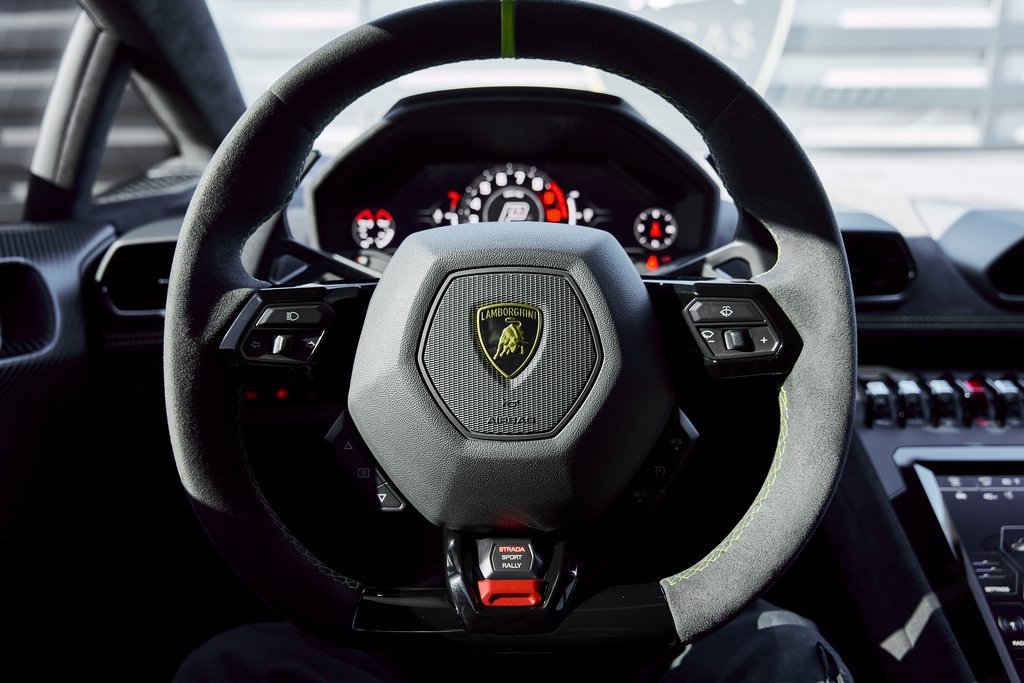 Used 2024 Lamborghini Huracan Sterrato image 55