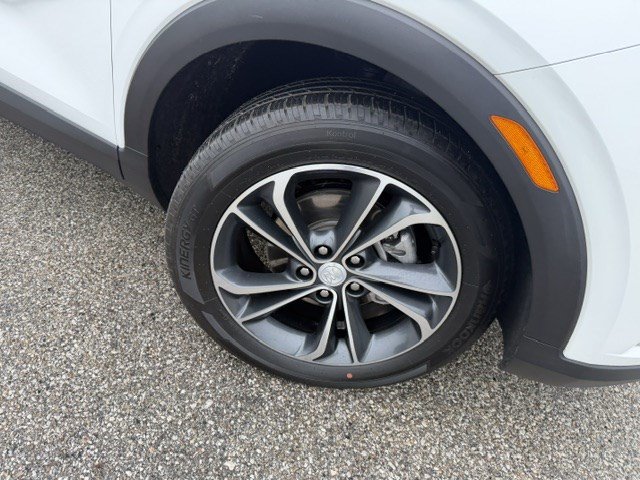 Used 2022 Buick Encore GX Select FWD image 37