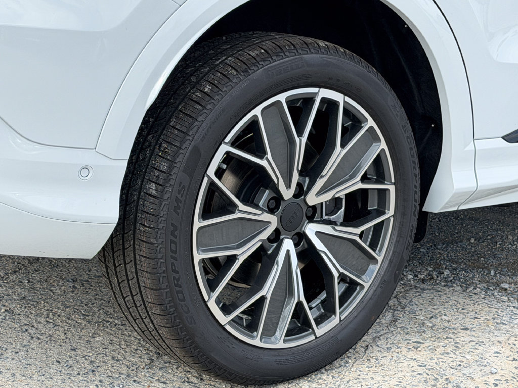 New 2026 Audi Q5 Premium Plus AWD/4WD image 9