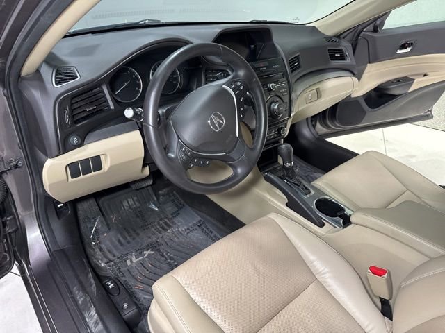 Used 2014 Acura ILX w/ Technology Package FWD image 14