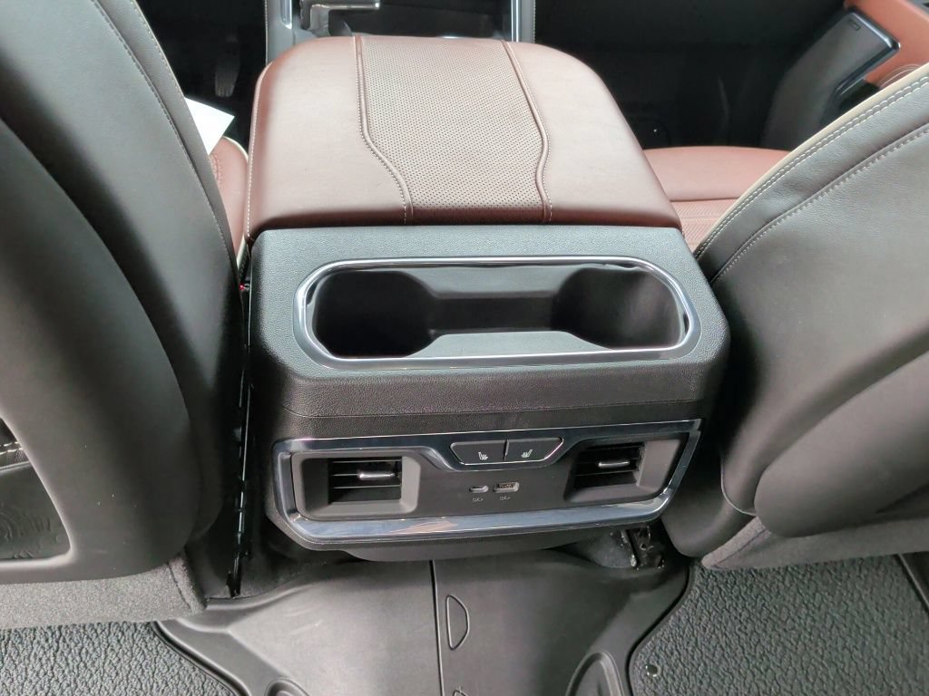 Used 2025 GMC Sierra 1500 Denali Ultimate AWD/4WD image 42