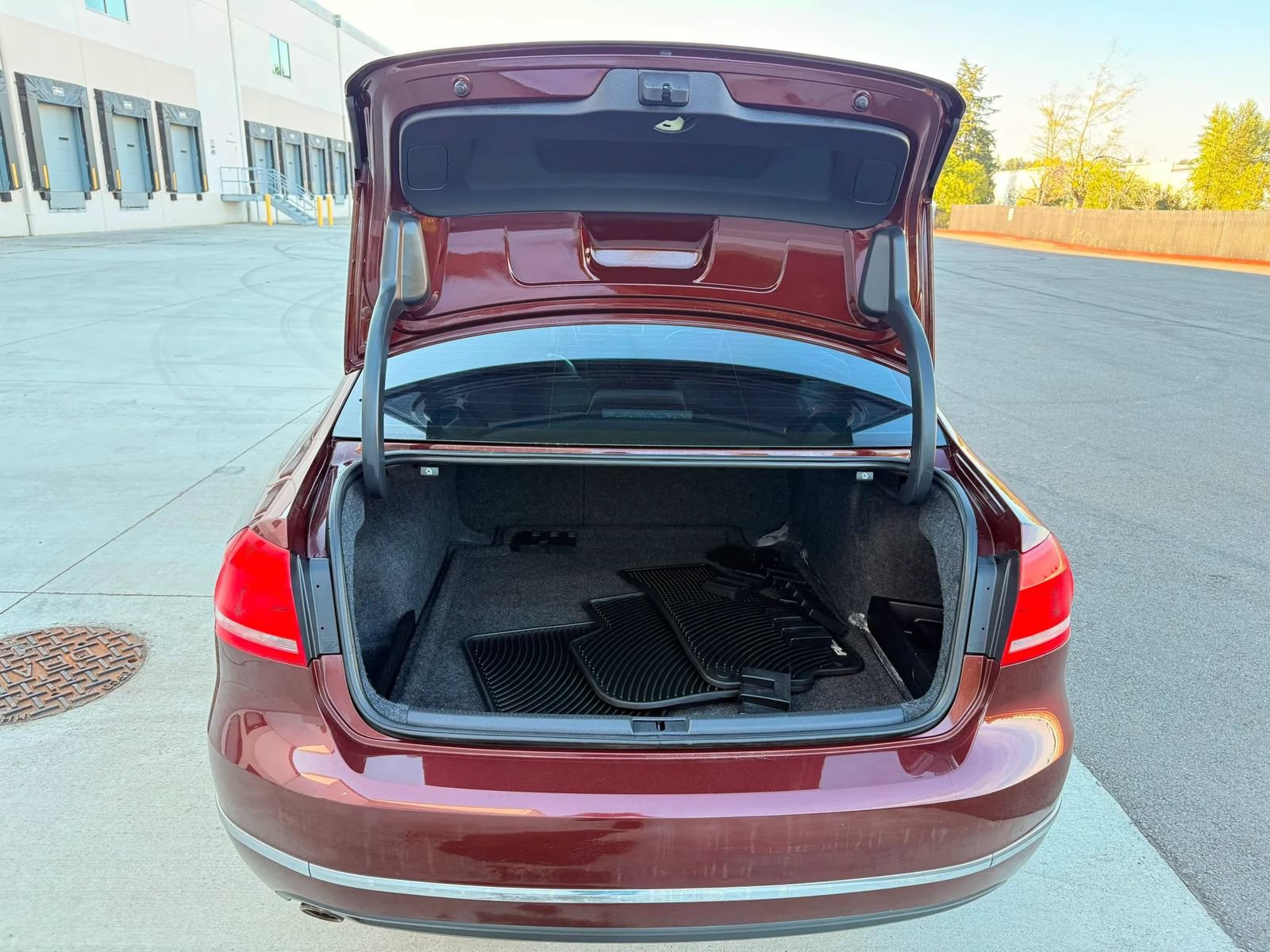 Used 2014 Volkswagen Passat TDI SE FWD image 18