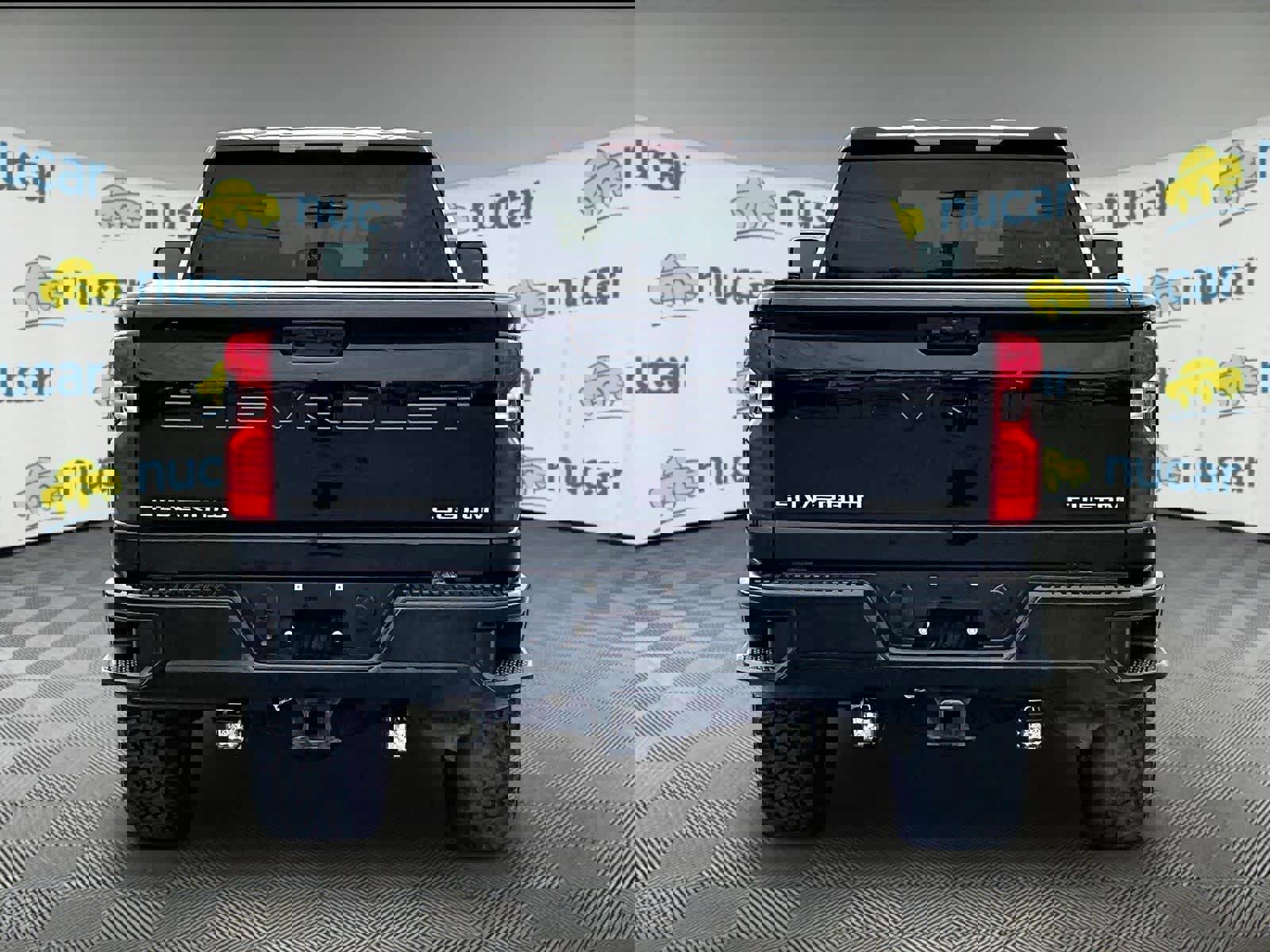 Used 2023 Chevrolet Silverado 2500 Custom w/ Custom Value Package image 5